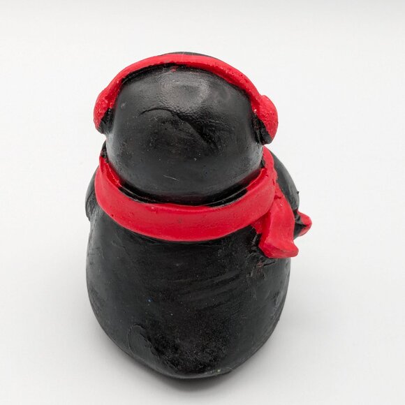 Shelf Sitter Penguin Christmas Caroling Holiday Christmas Figurine - Picture 3 of 8